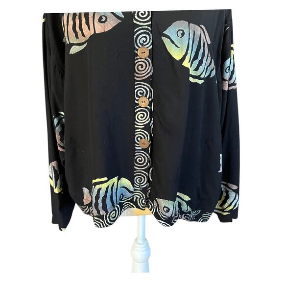 Meng Design Artsy Fish Design Boho Top Blouse Size Large Missing Button - Picture 2 of 11